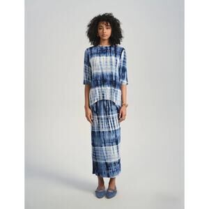 NWT Aleeza Paris Blue Tie Dye Comfy Top and Skirt Set, Blue